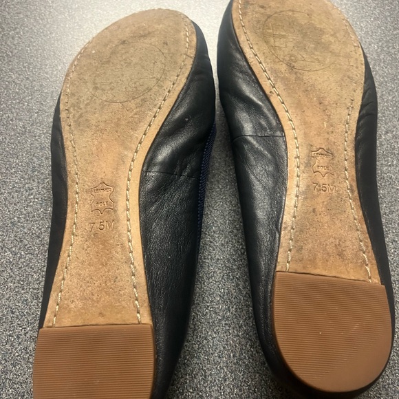 Tory Burch Dark Blue Leather Flats with Gold Accent - Picture 6 of 11